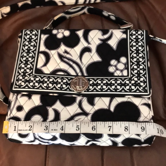 VERA BRADLEY PURSE - Picture 10 of 10